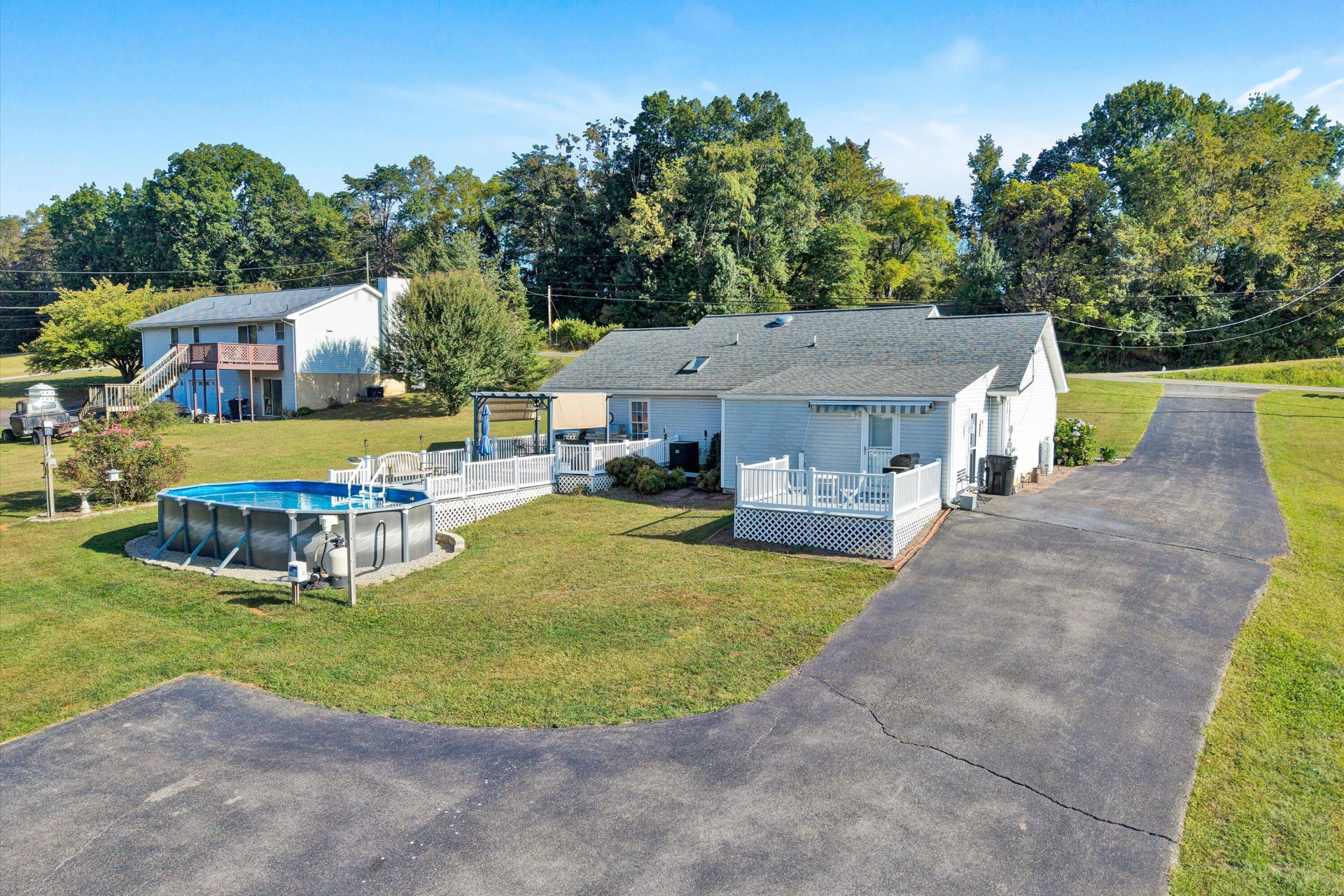 2527 Rutrough RD - Photo 52