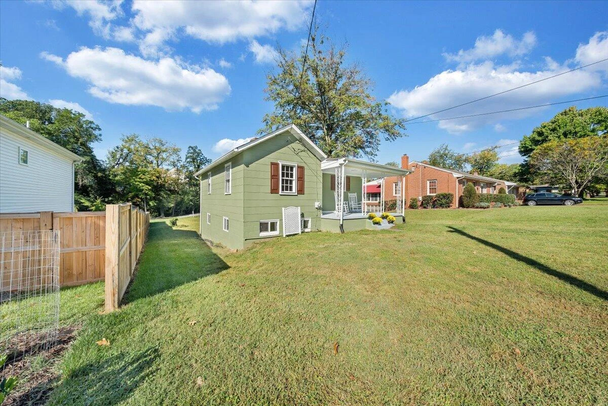 501 Mount Vernon AVE - Photo 35