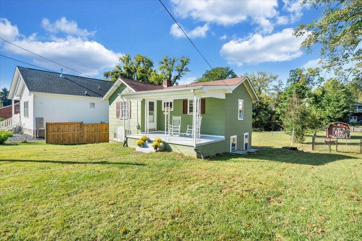 501 Mount Vernon AVE - Photo 38