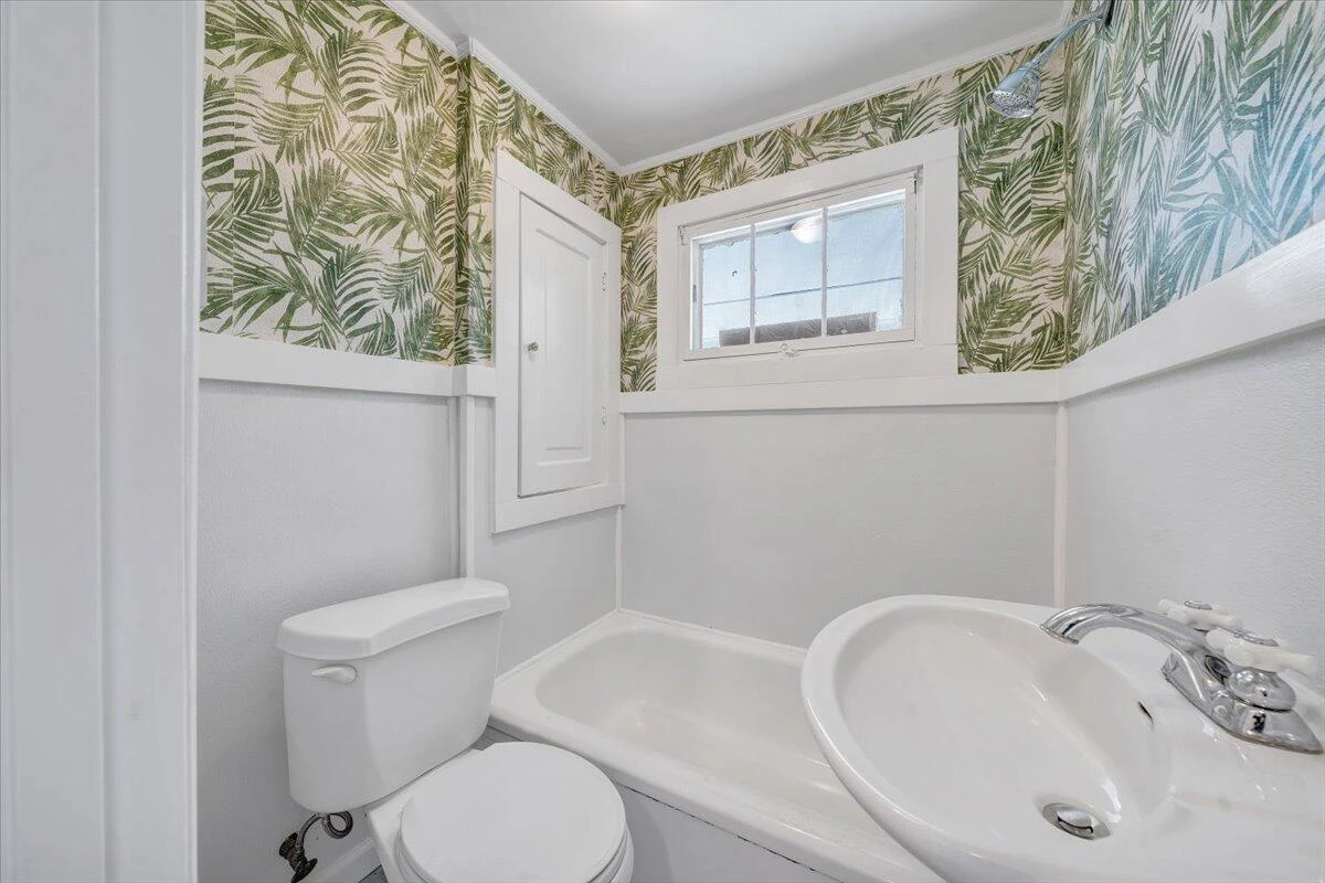 501 Mount Vernon AVE - Photo 6