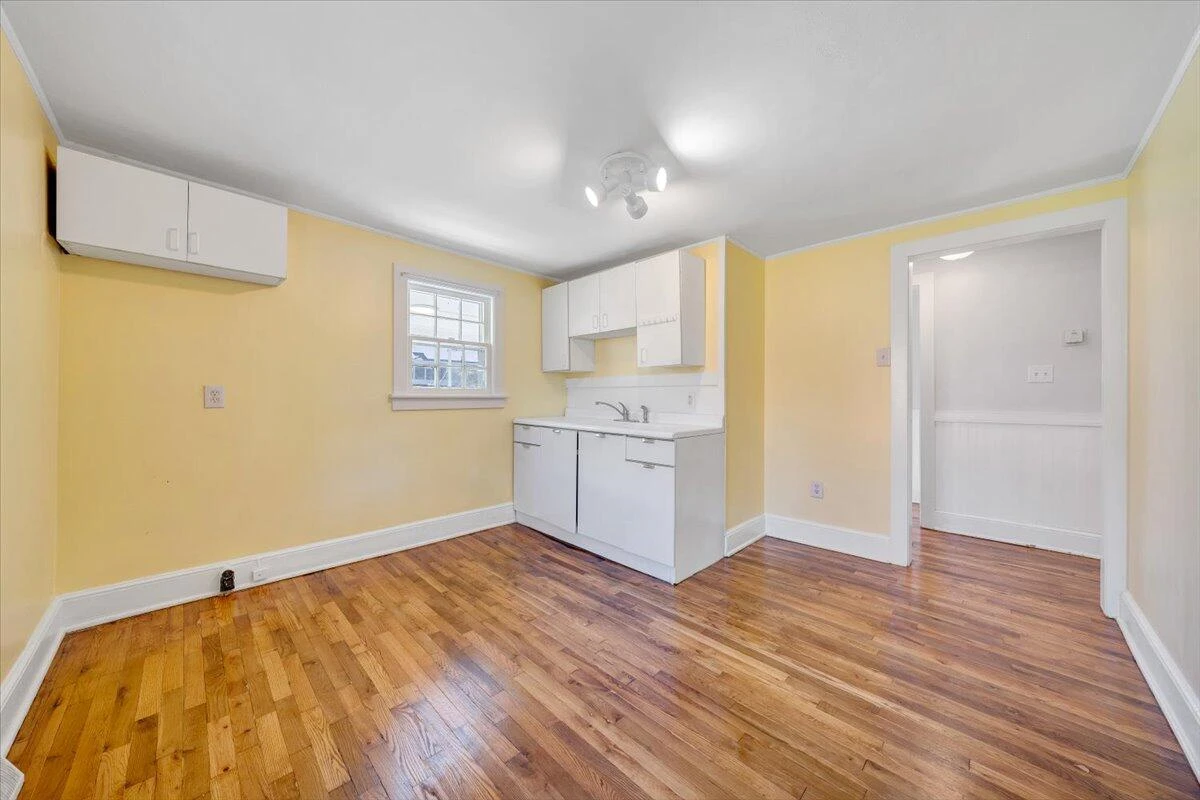 501 Mount Vernon AVE - Photo 8