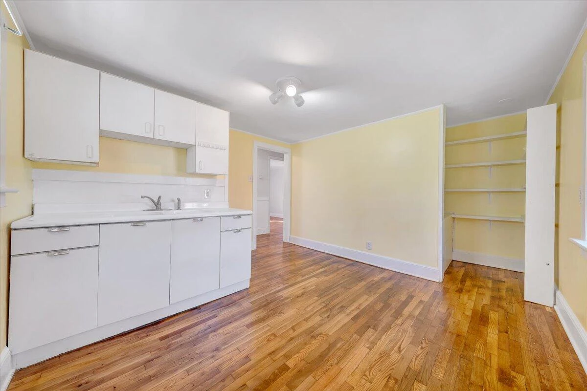 501 Mount Vernon AVE - Photo 9