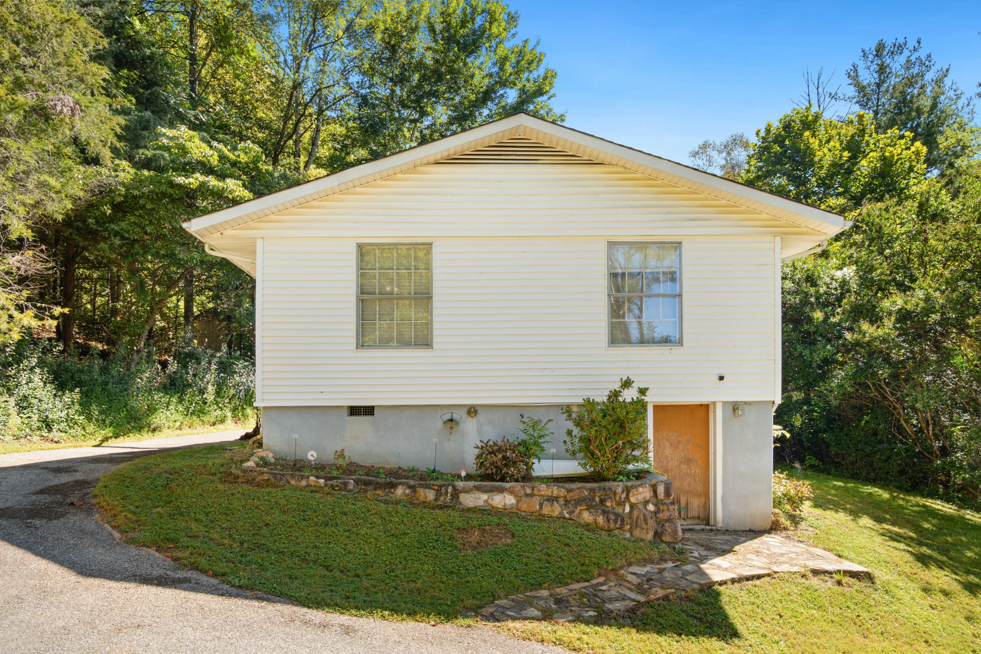 7266 Wilson RD - Photo 2
