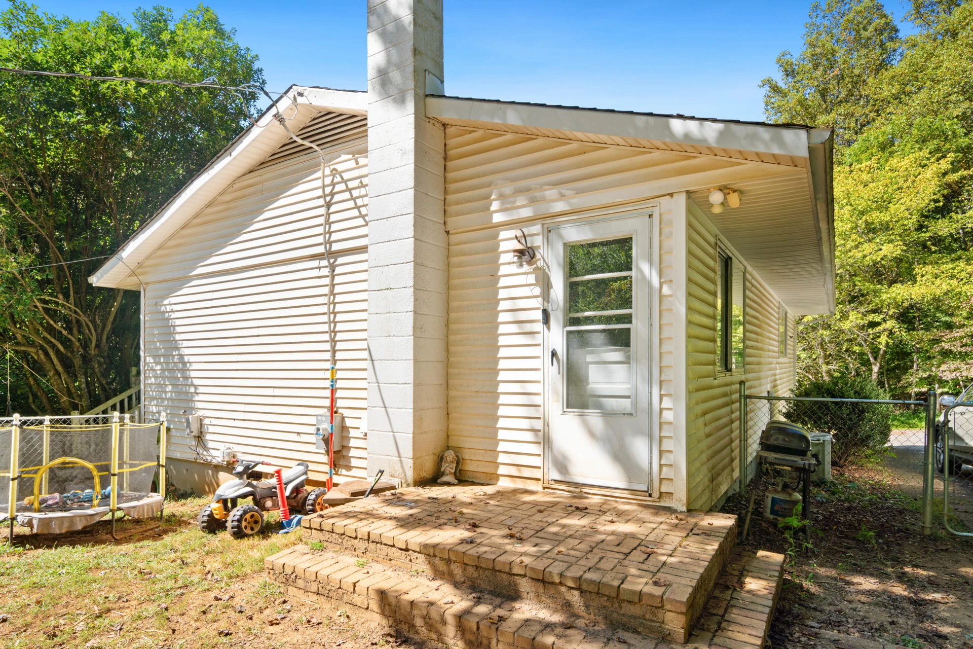 7266 Wilson RD - Photo 4