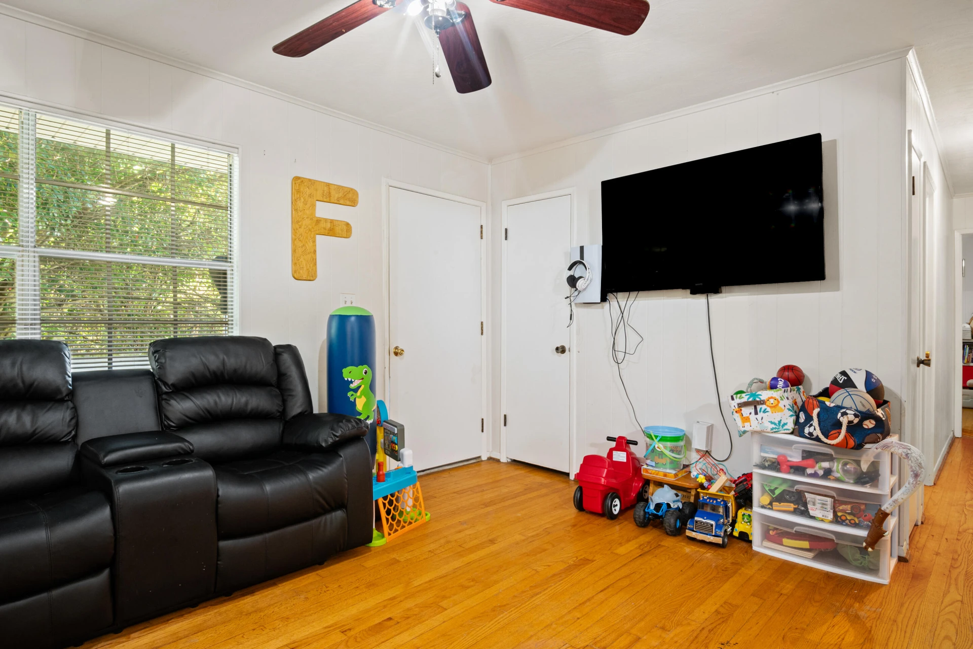 7266 Wilson RD - Photo 5