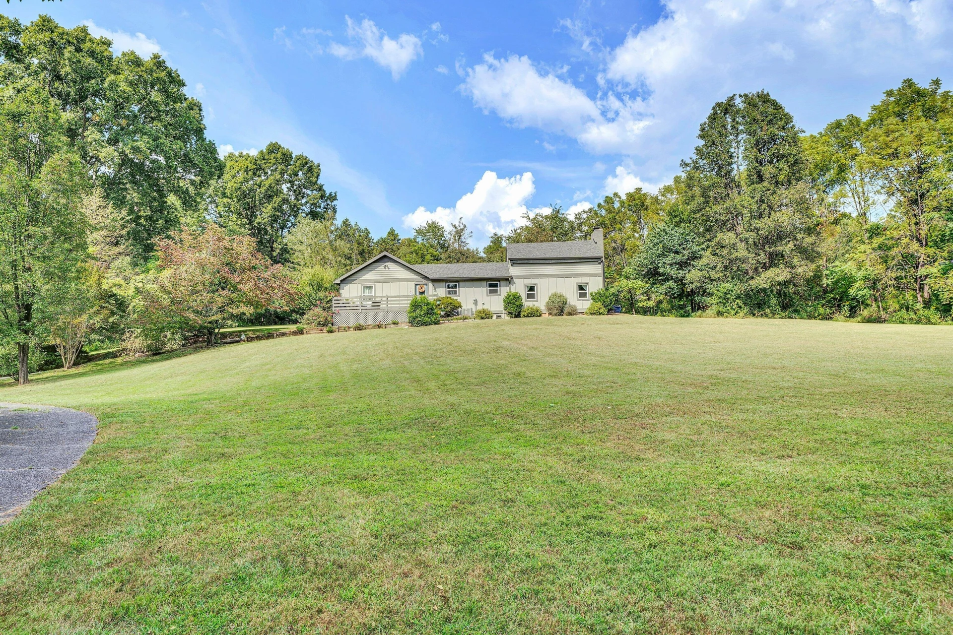 575 Three Brooks LN - Photo 2