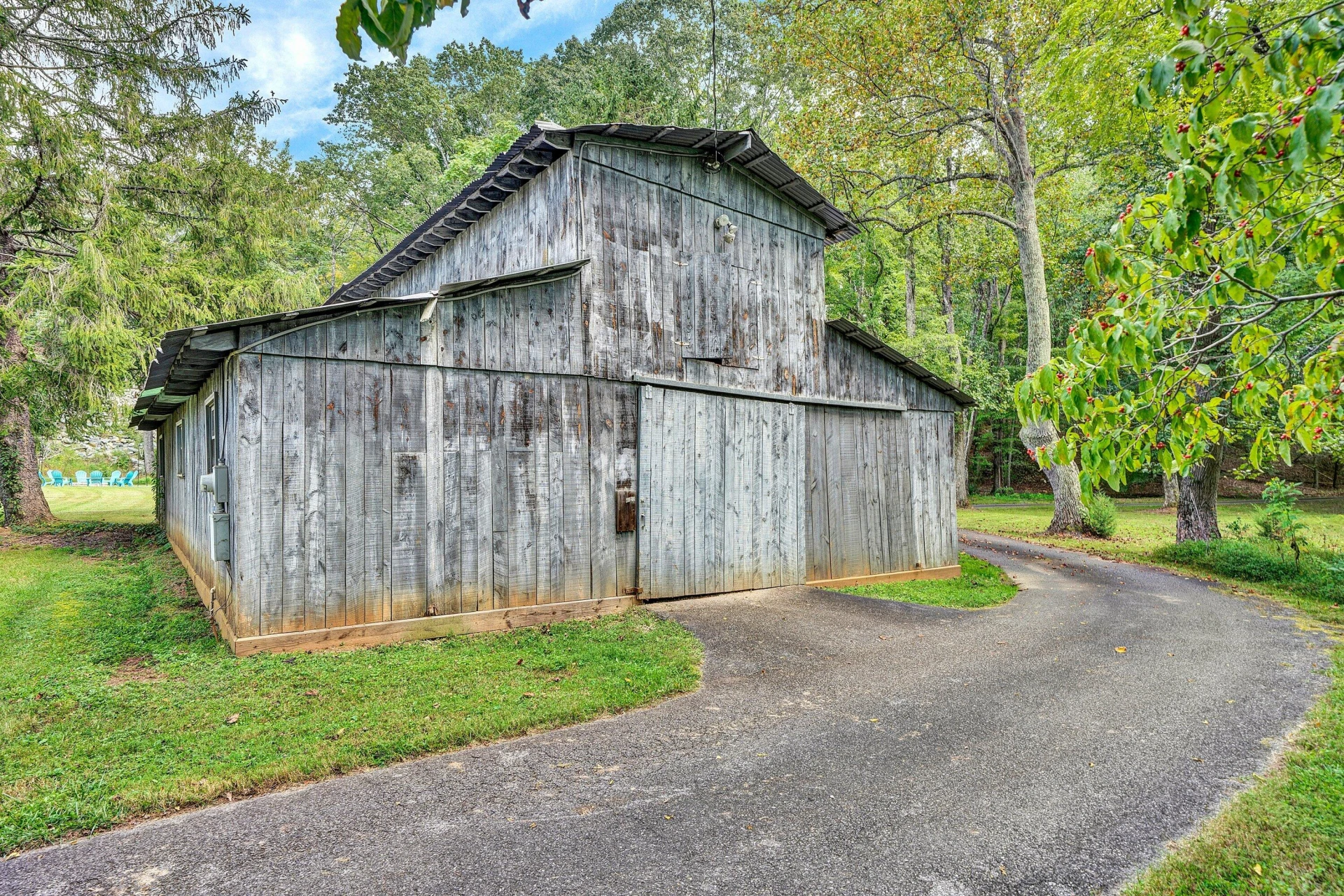 575 Three Brooks LN - Photo 6