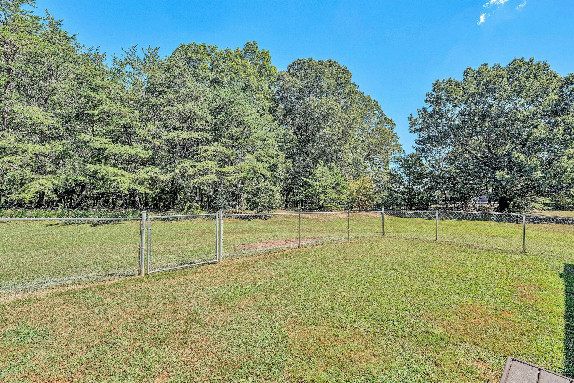 1082 Anna LN - Photo 17