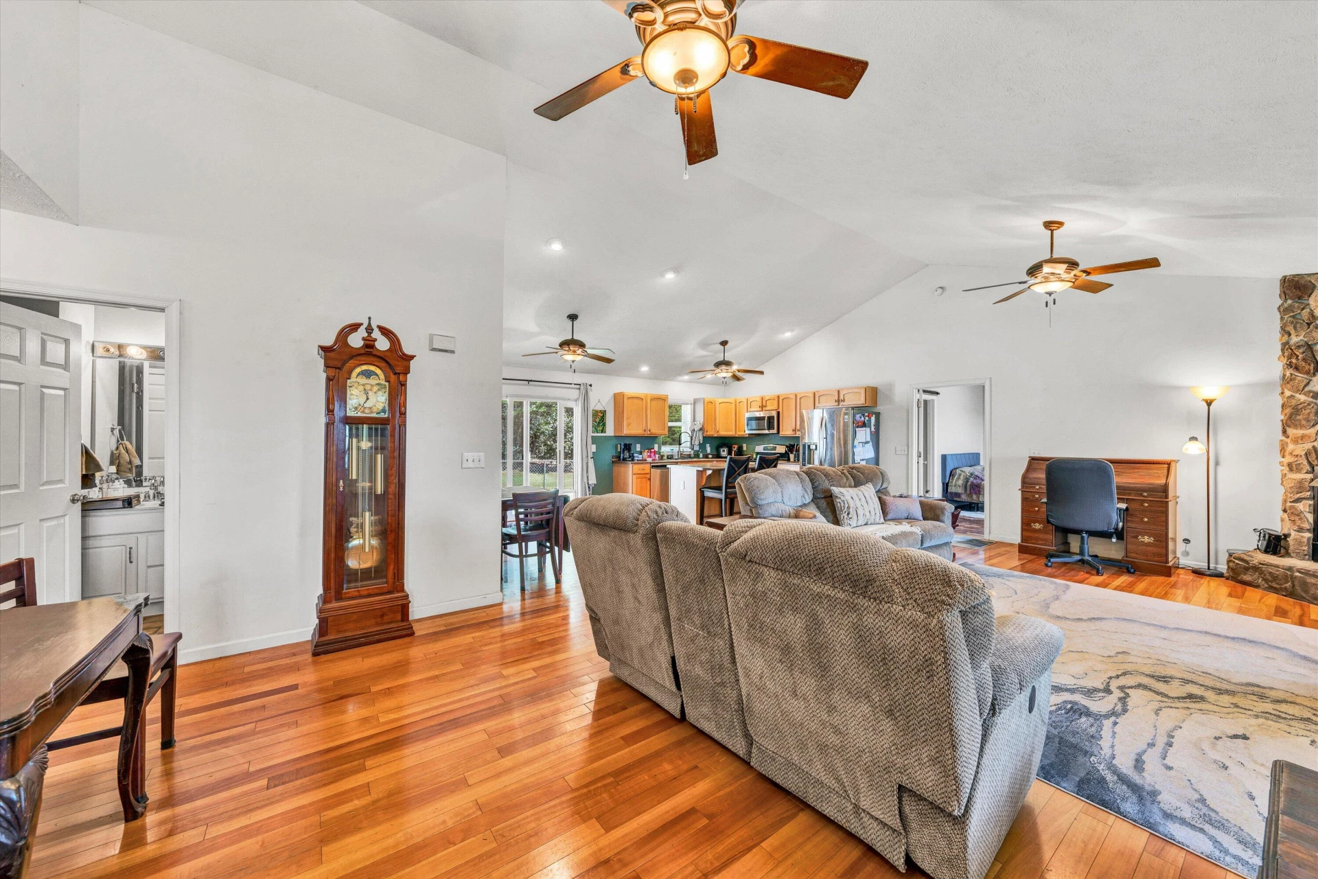 1082 Anna LN - Photo 8