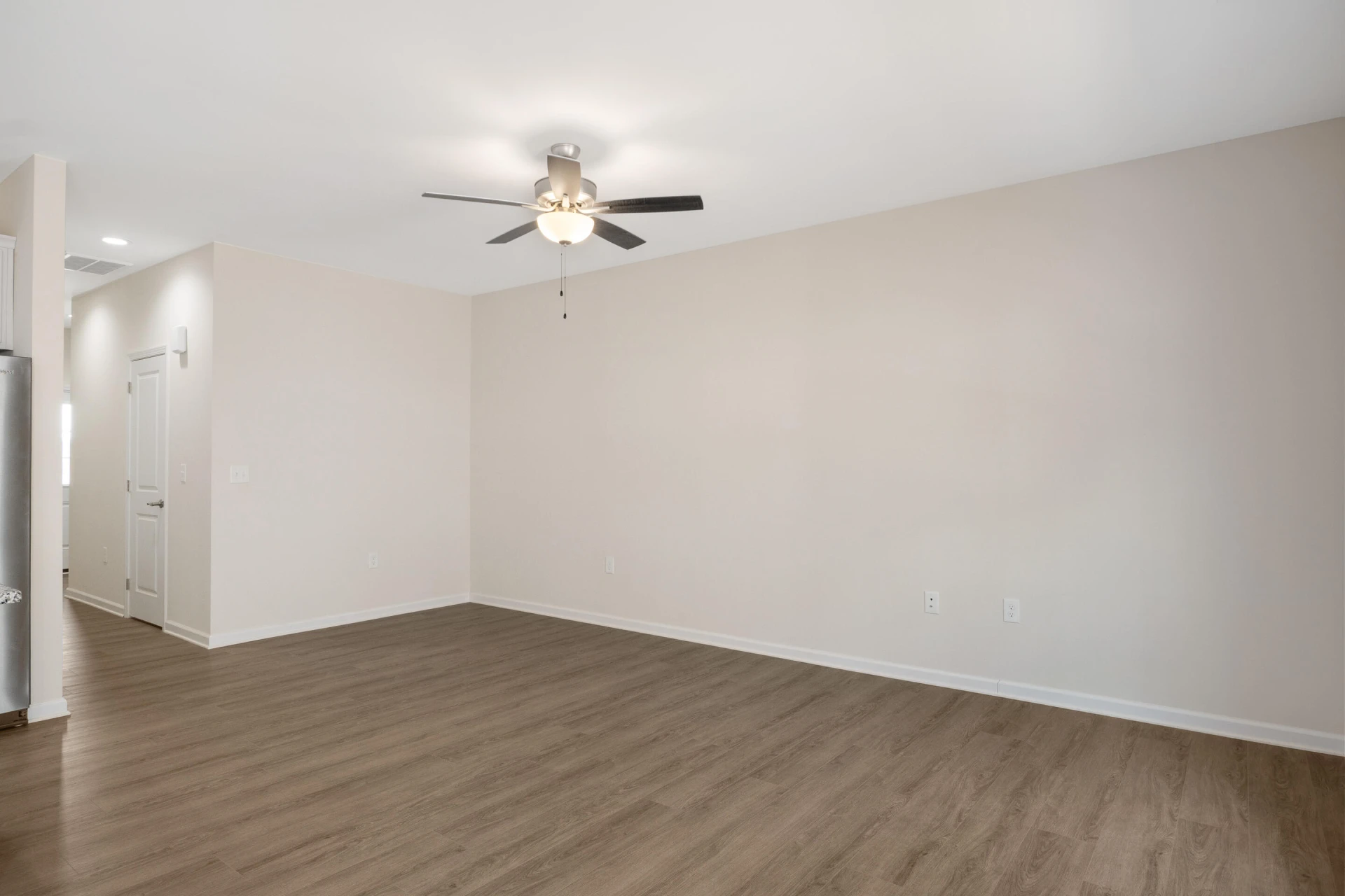 6137 Warren Newcomb DR - Photo 9