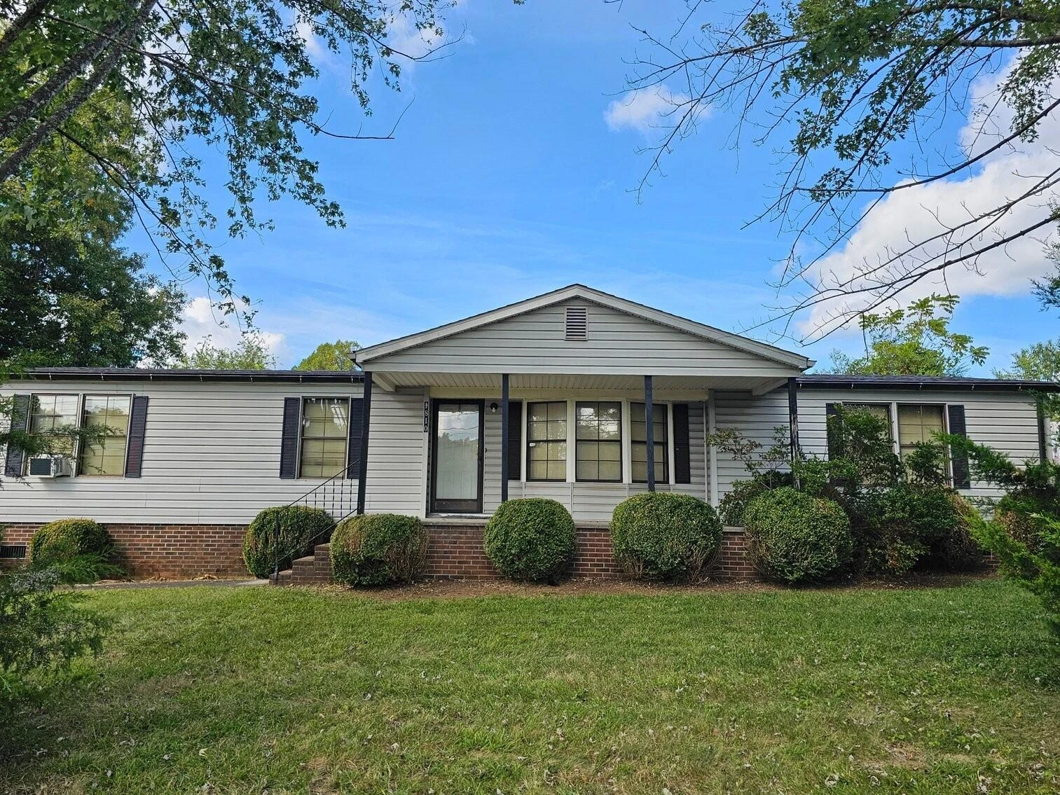 1810 Scuffling Hill RD - Photo 2