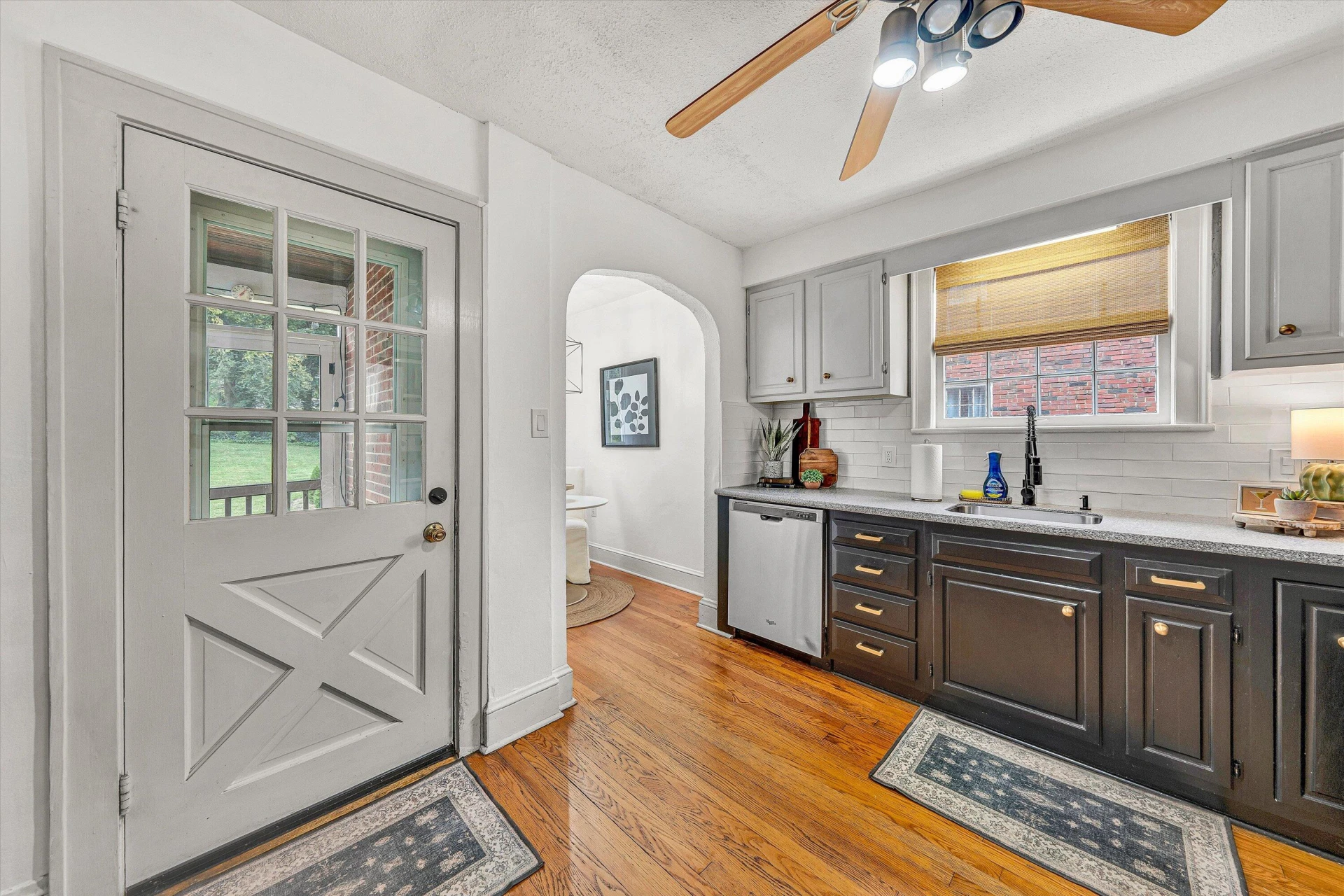 1656 Brandon AVE SW - Photo 11
