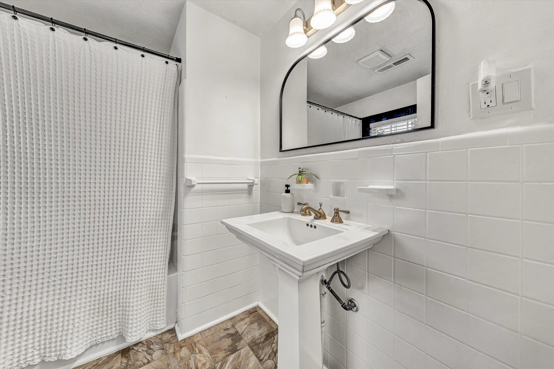 1656 Brandon AVE SW - Photo 24