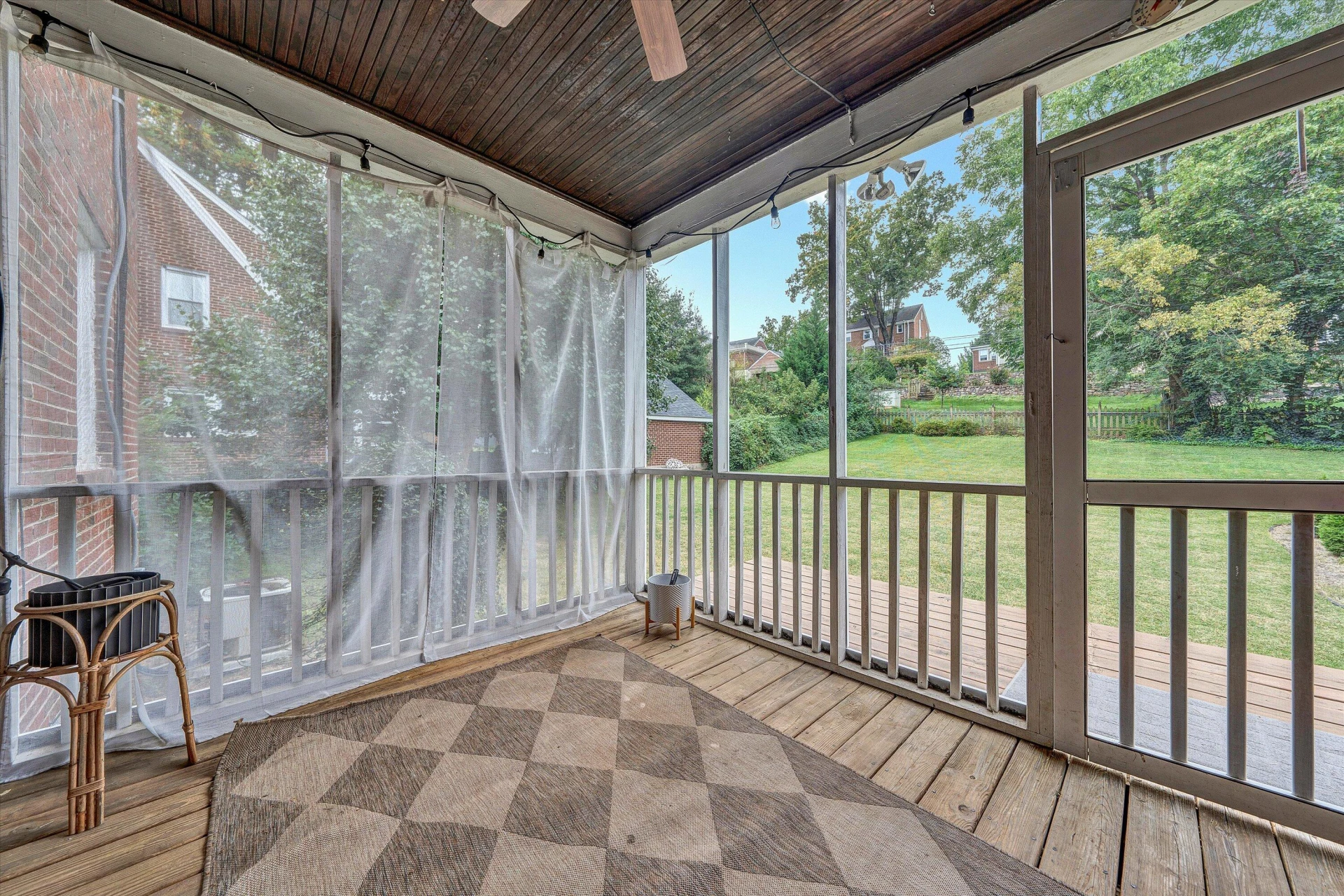 1656 Brandon AVE SW - Photo 30