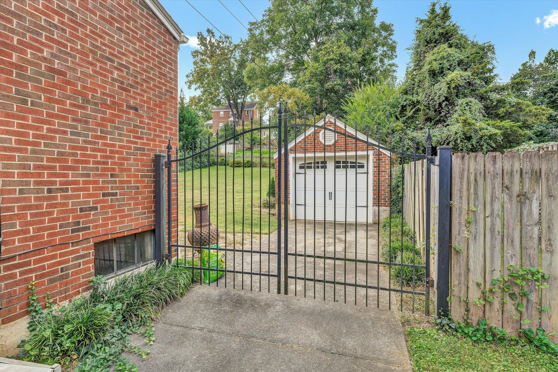 1656 Brandon AVE SW - Photo 33
