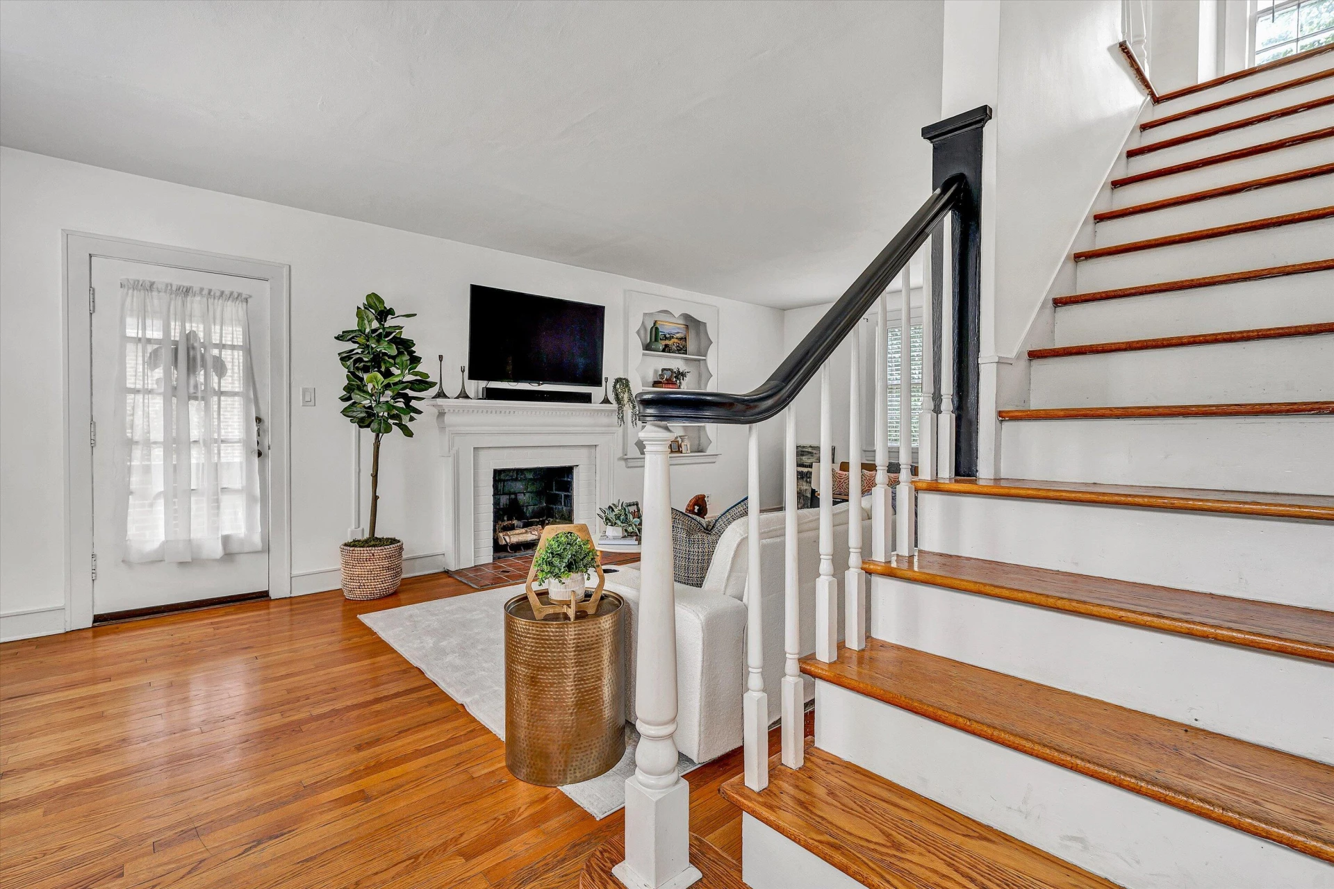 1656 Brandon AVE SW - Photo 5