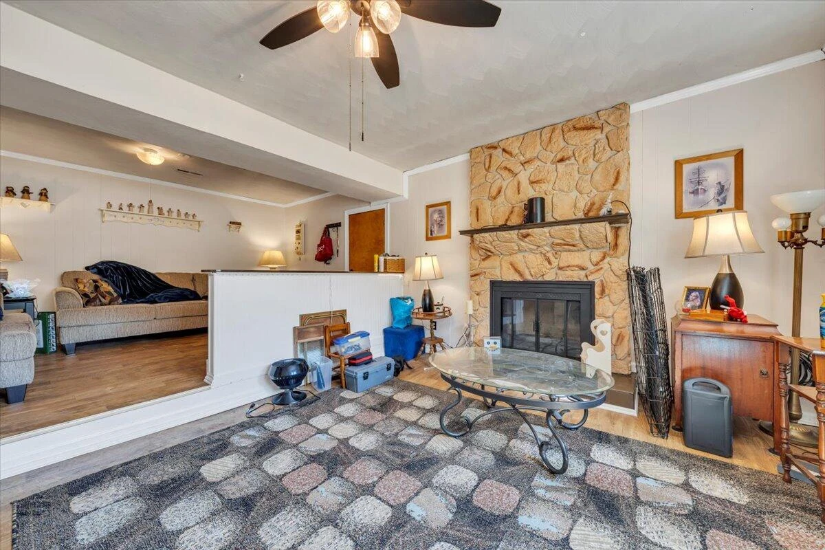 8199 Ashton LN - Photo 18
