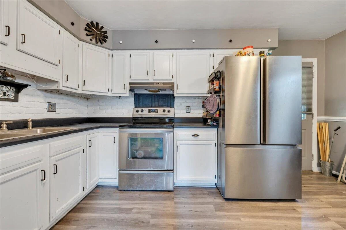 8199 Ashton LN - Photo 6