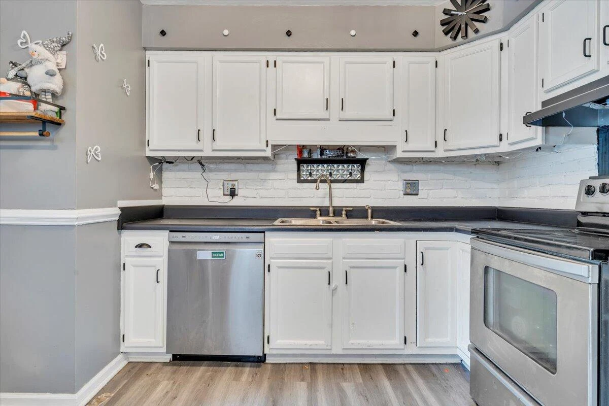 8199 Ashton LN - Photo 8