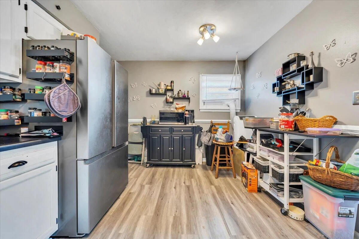 8199 Ashton LN - Photo 9