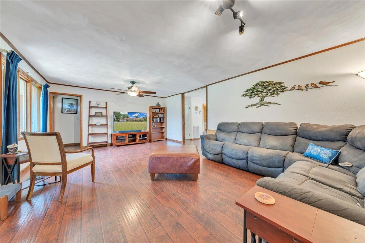 1944 West Ruritan RD - Photo 15