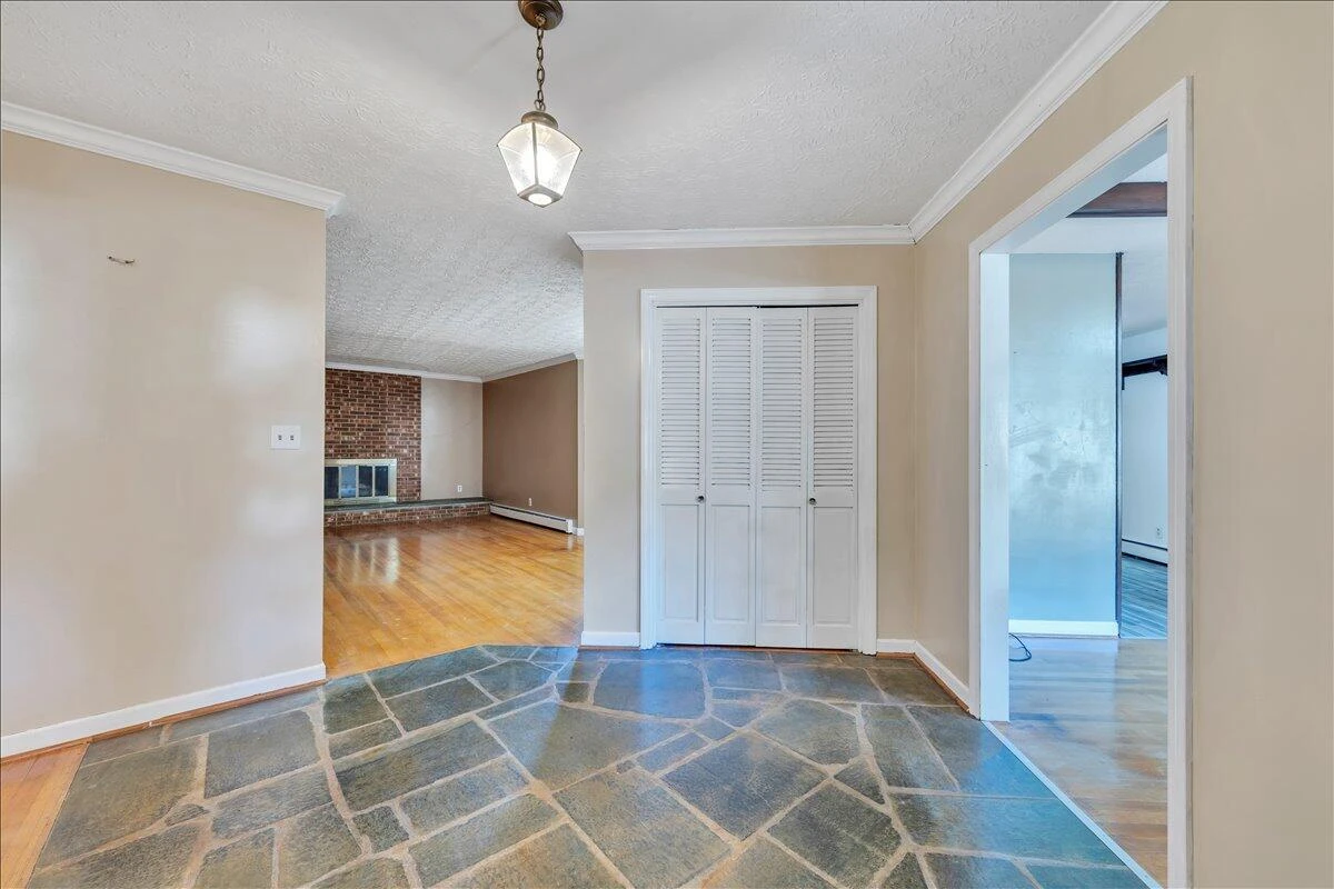 3727 Kentland DR - Photo 27