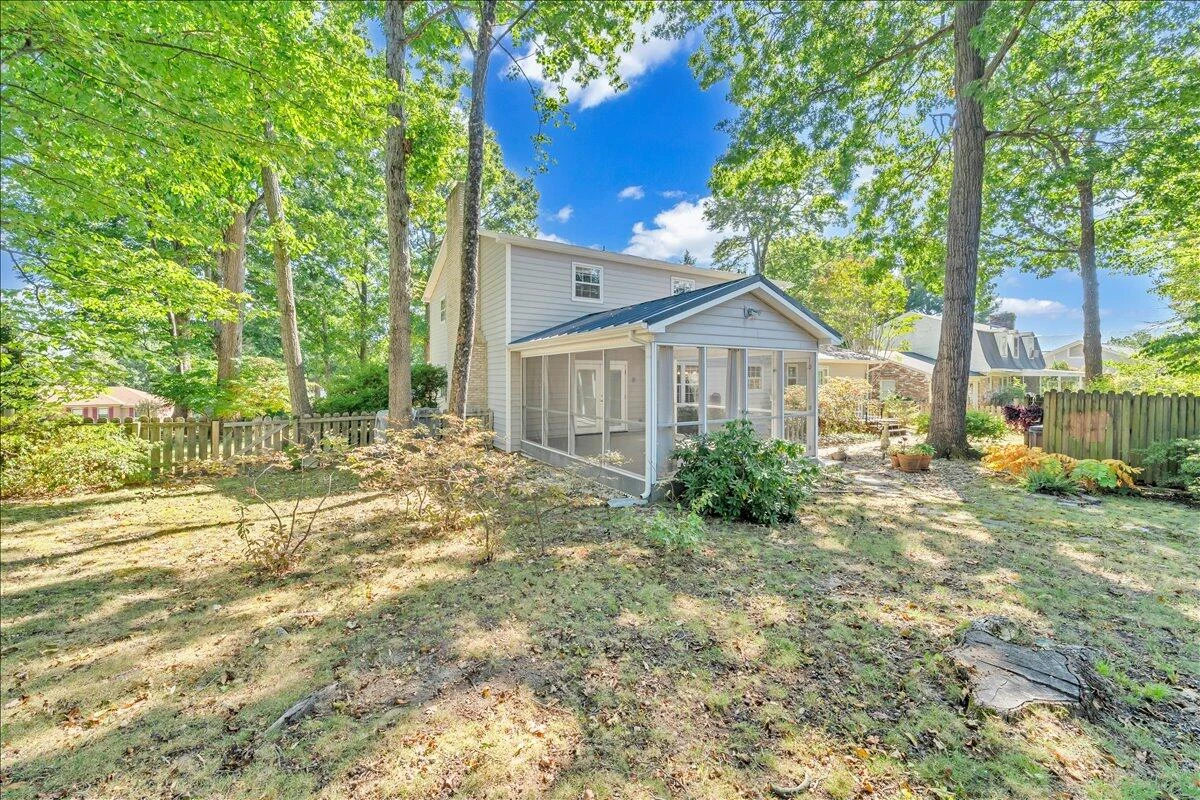 207 Queen Regent CT - Photo 48