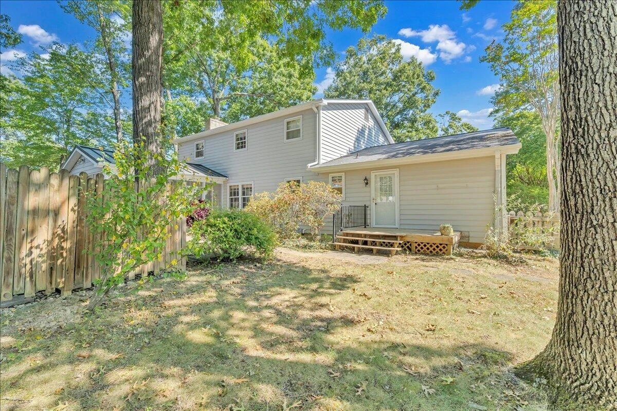 207 Queen Regent CT - Photo 52