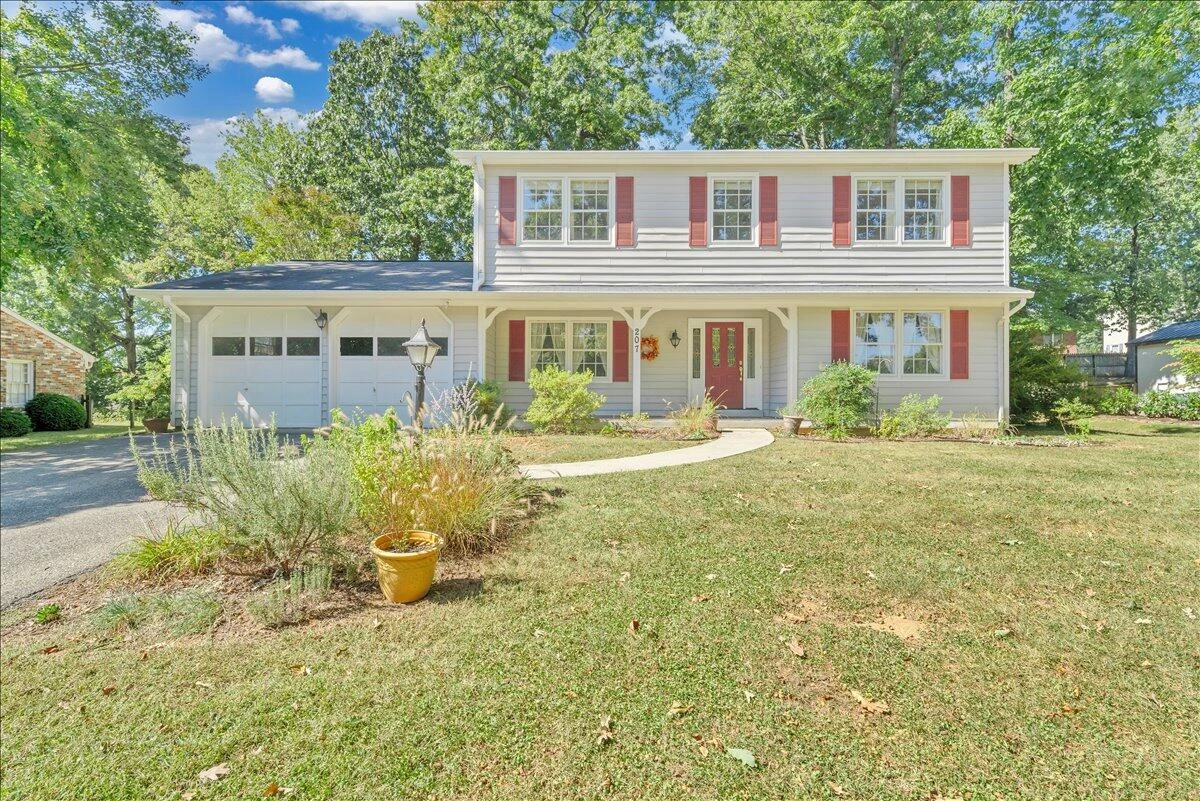 207 Queen Regent CT - Photo 64
