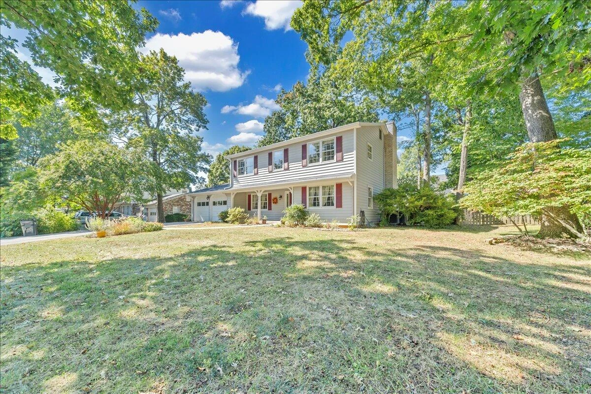 207 Queen Regent CT - Photo 67