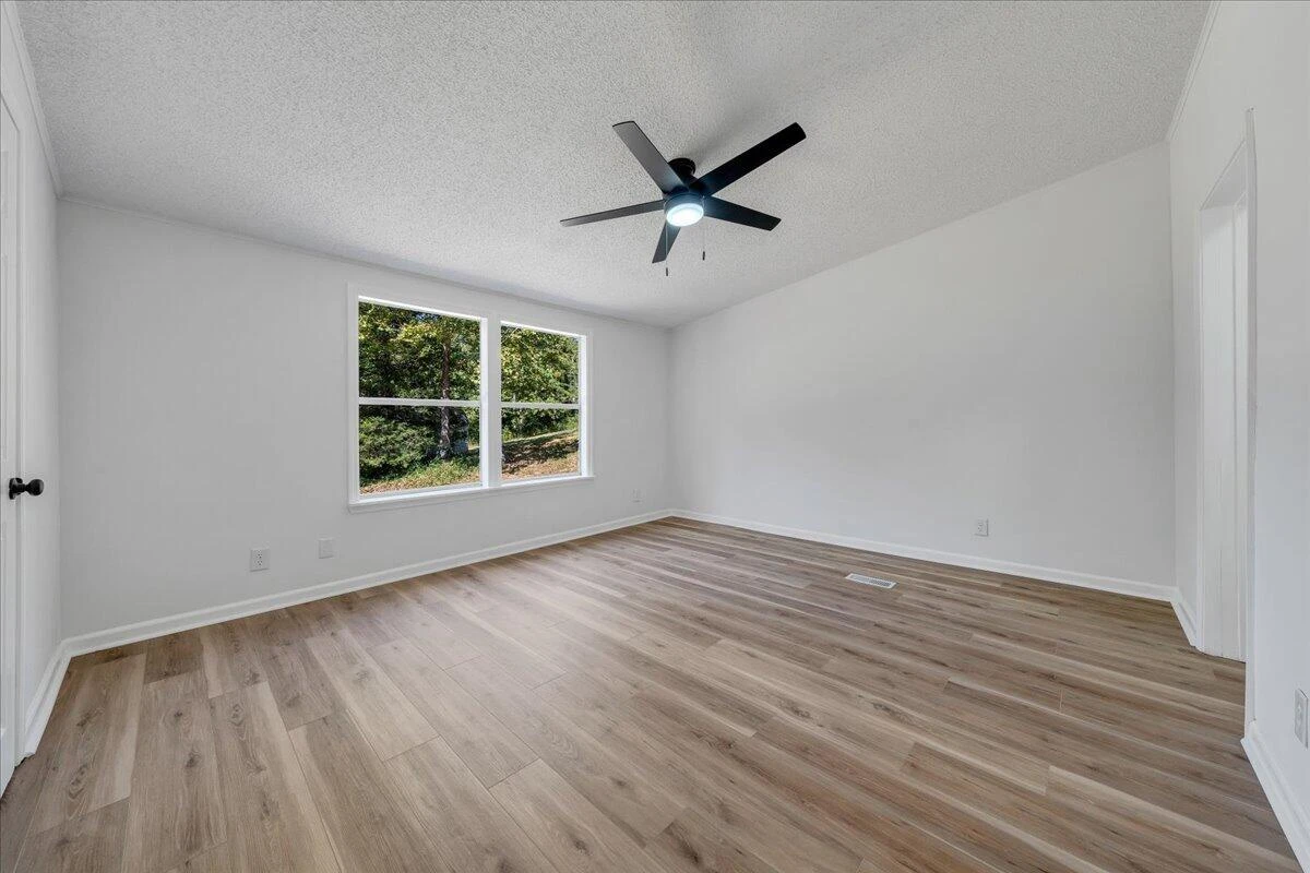 341 Leland LN - Photo 22