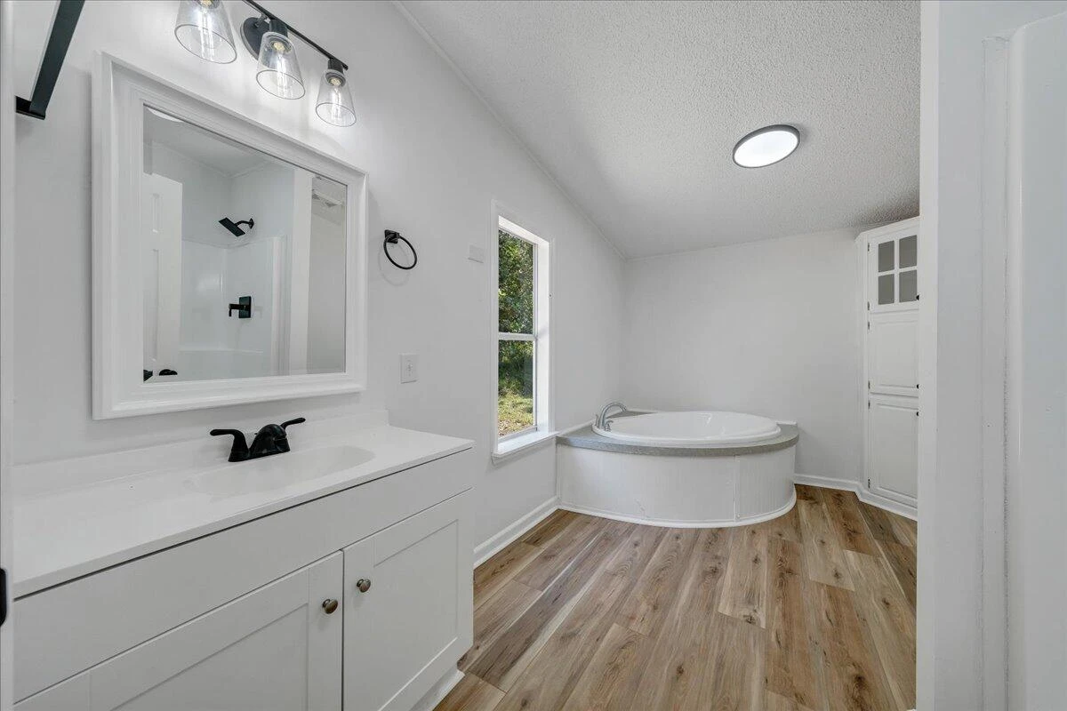 341 Leland LN - Photo 25