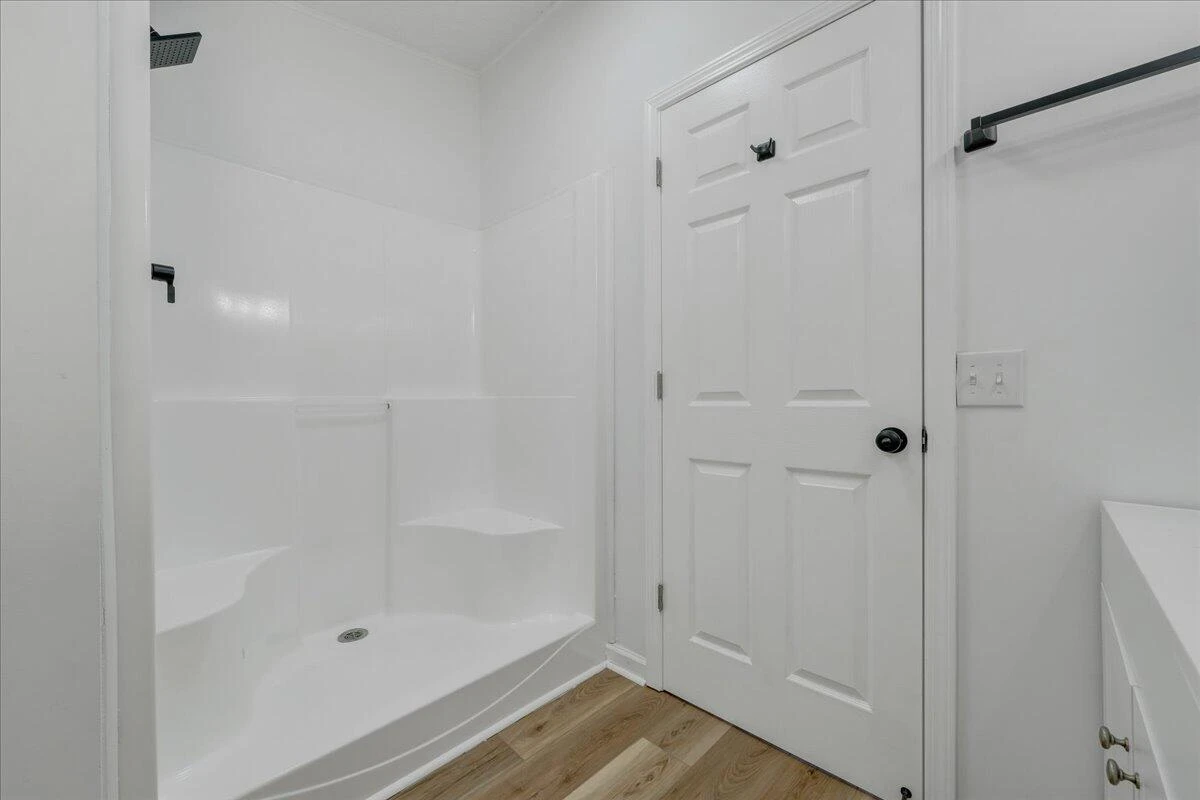 341 Leland LN - Photo 28
