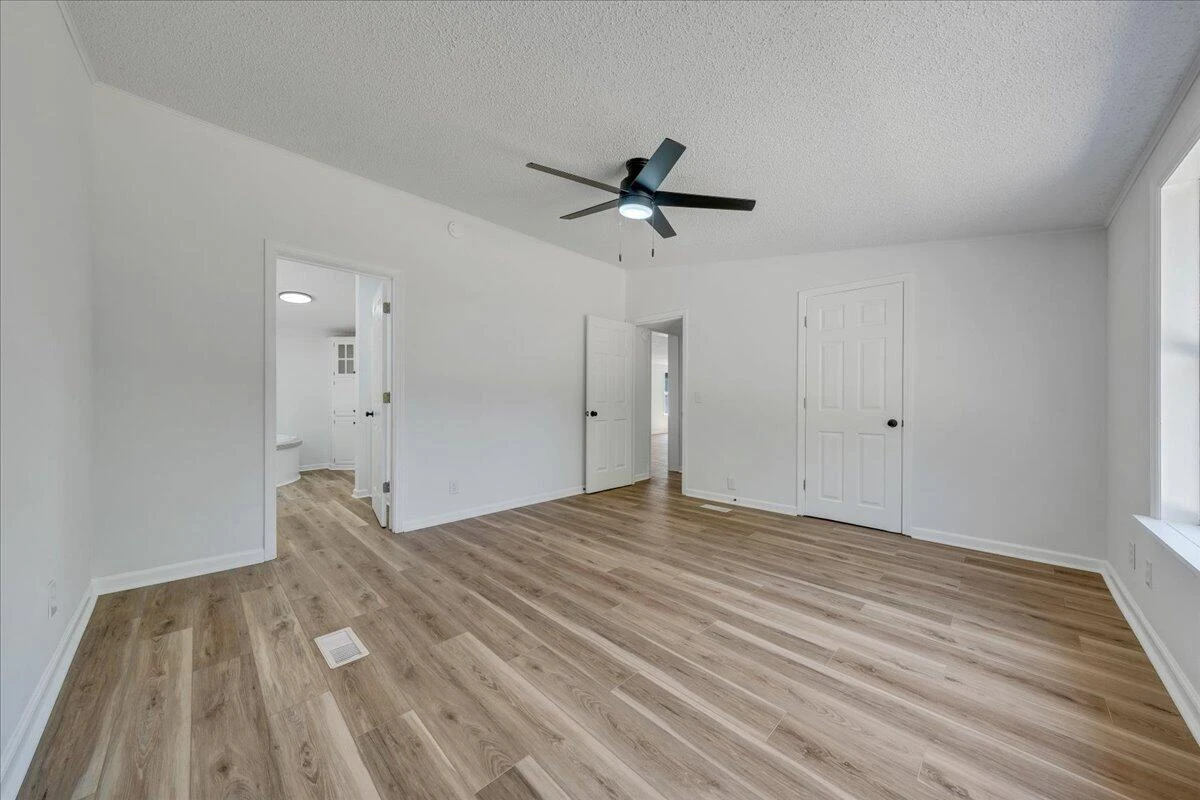 341 Leland LN - Photo 29
