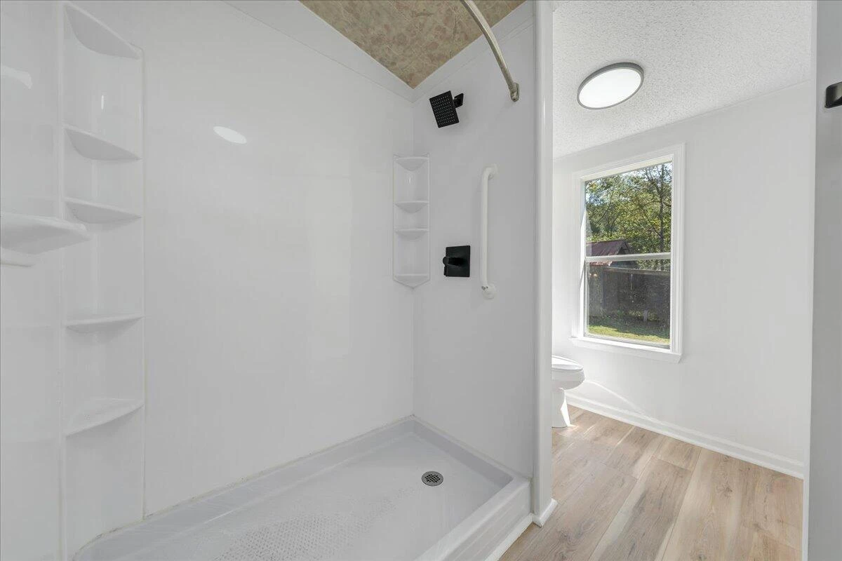 341 Leland LN - Photo 34
