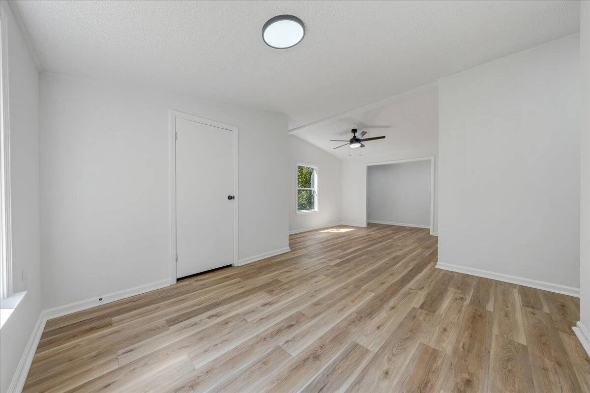 341 Leland LN - Photo 36