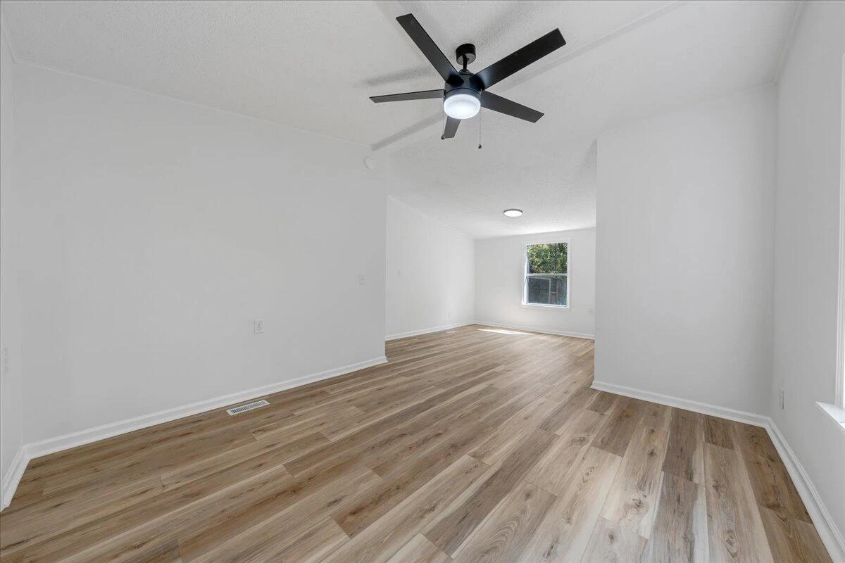 341 Leland LN - Photo 41