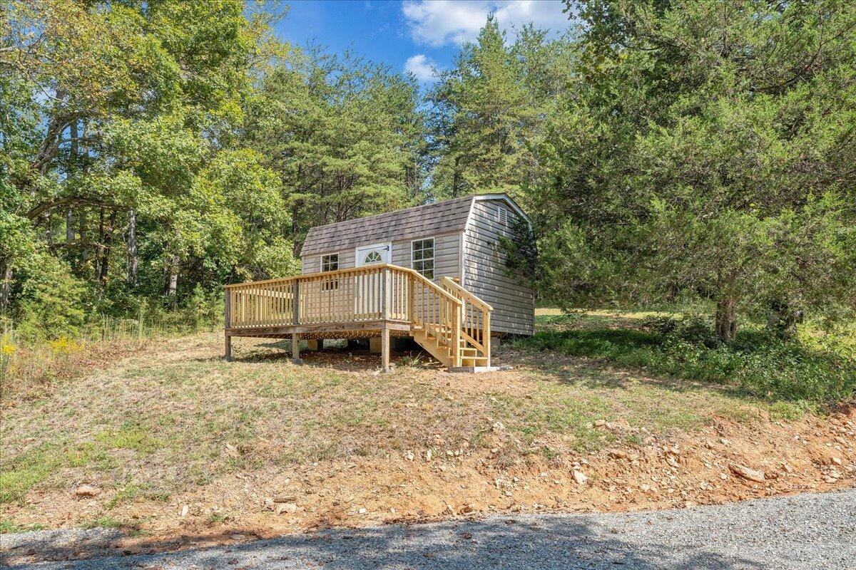 341 Leland LN - Photo 54