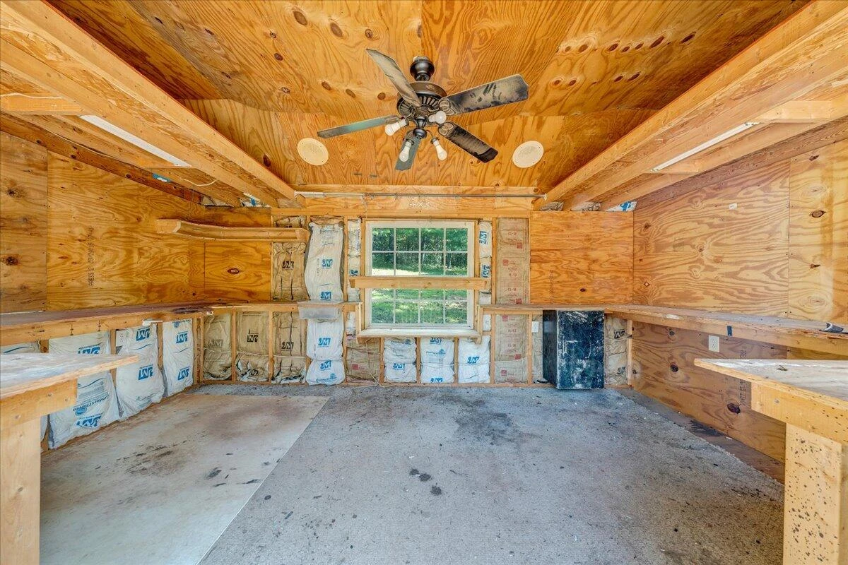 341 Leland LN - Photo 57