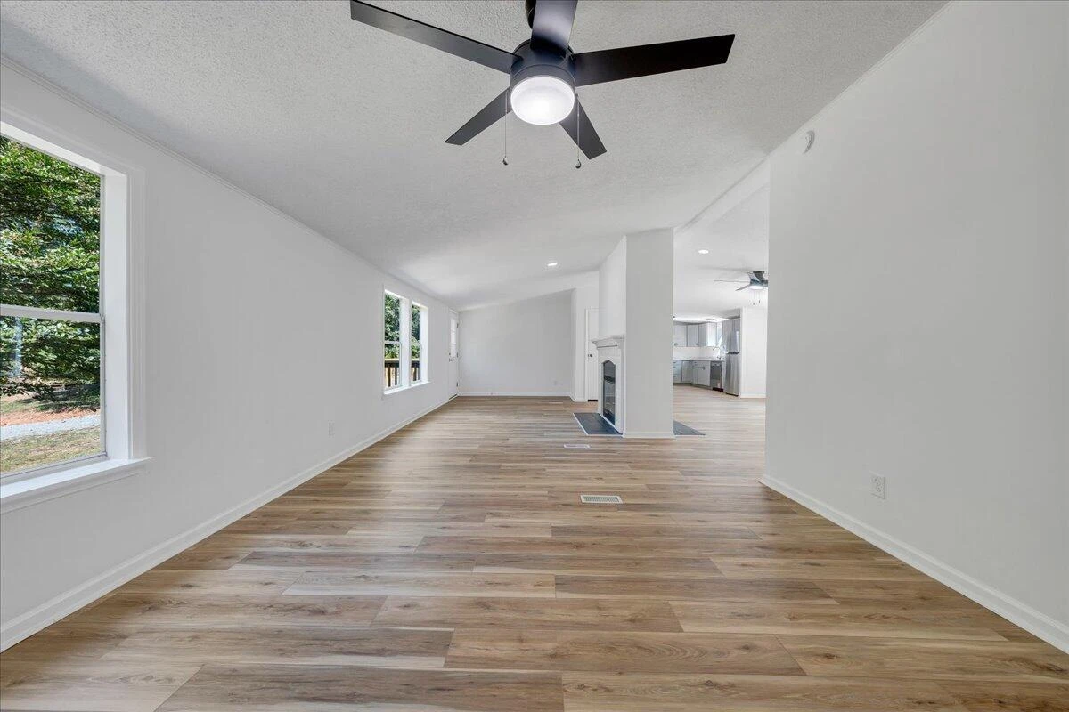 341 Leland LN - Photo 9