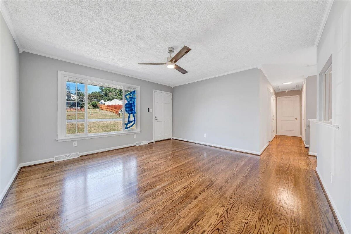 449 Missimer LN - Photo 4