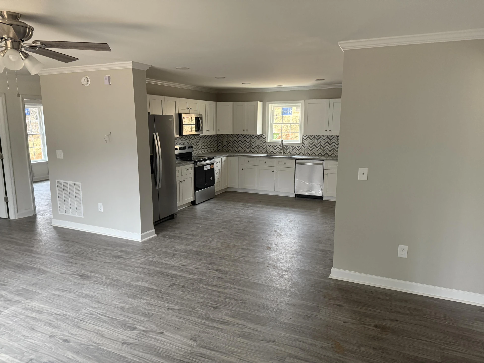 298 Cedar Bluff LN - Photo 4