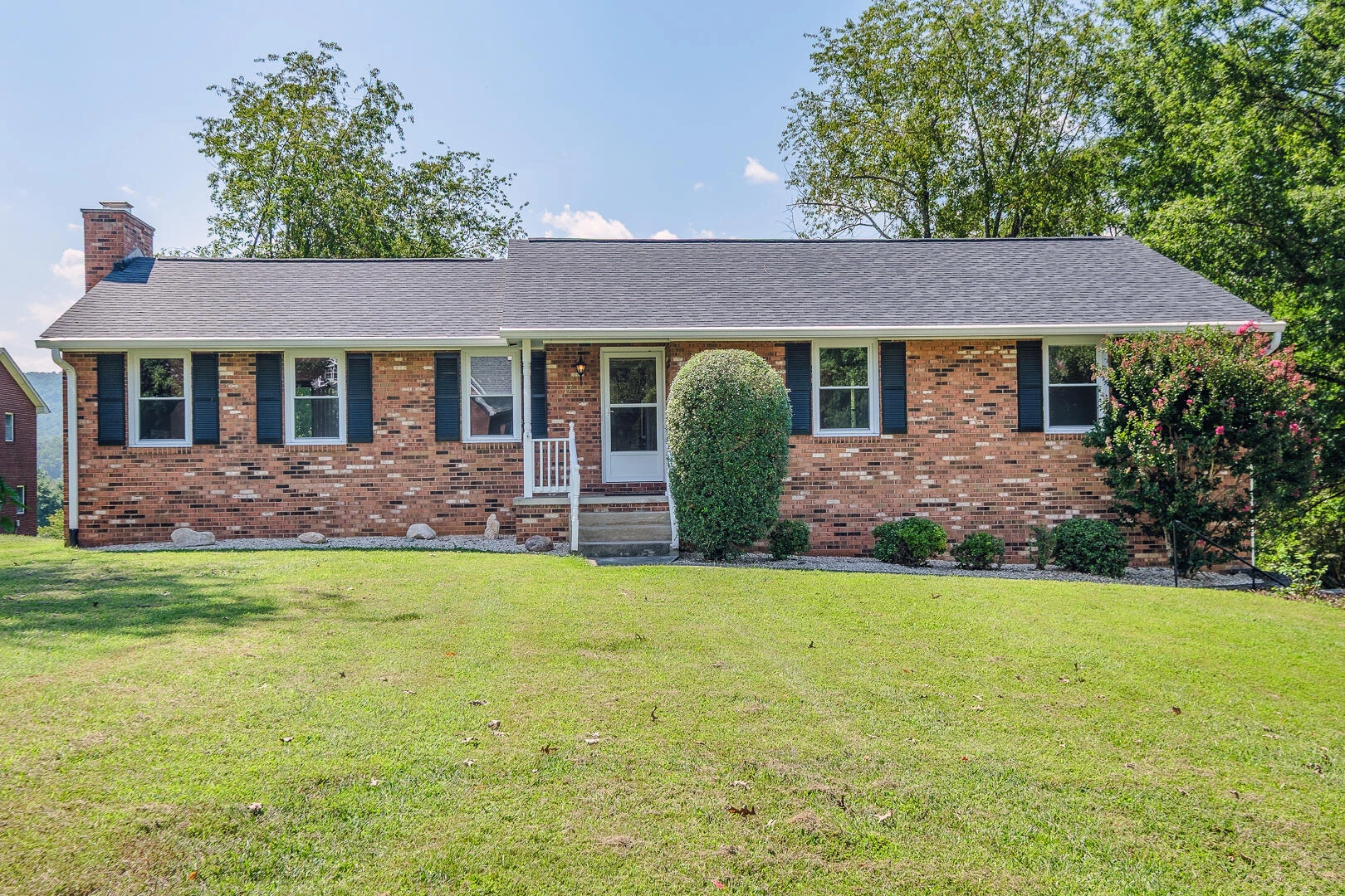 17 Pinehurst DR