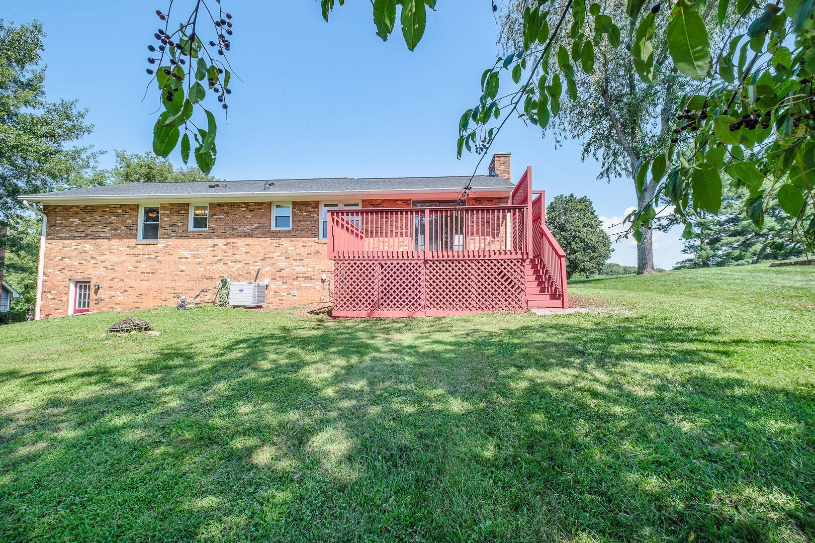 17 Pinehurst DR - Photo 3