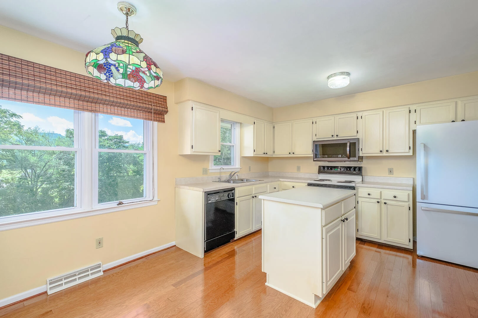 17 Pinehurst DR - Photo 8