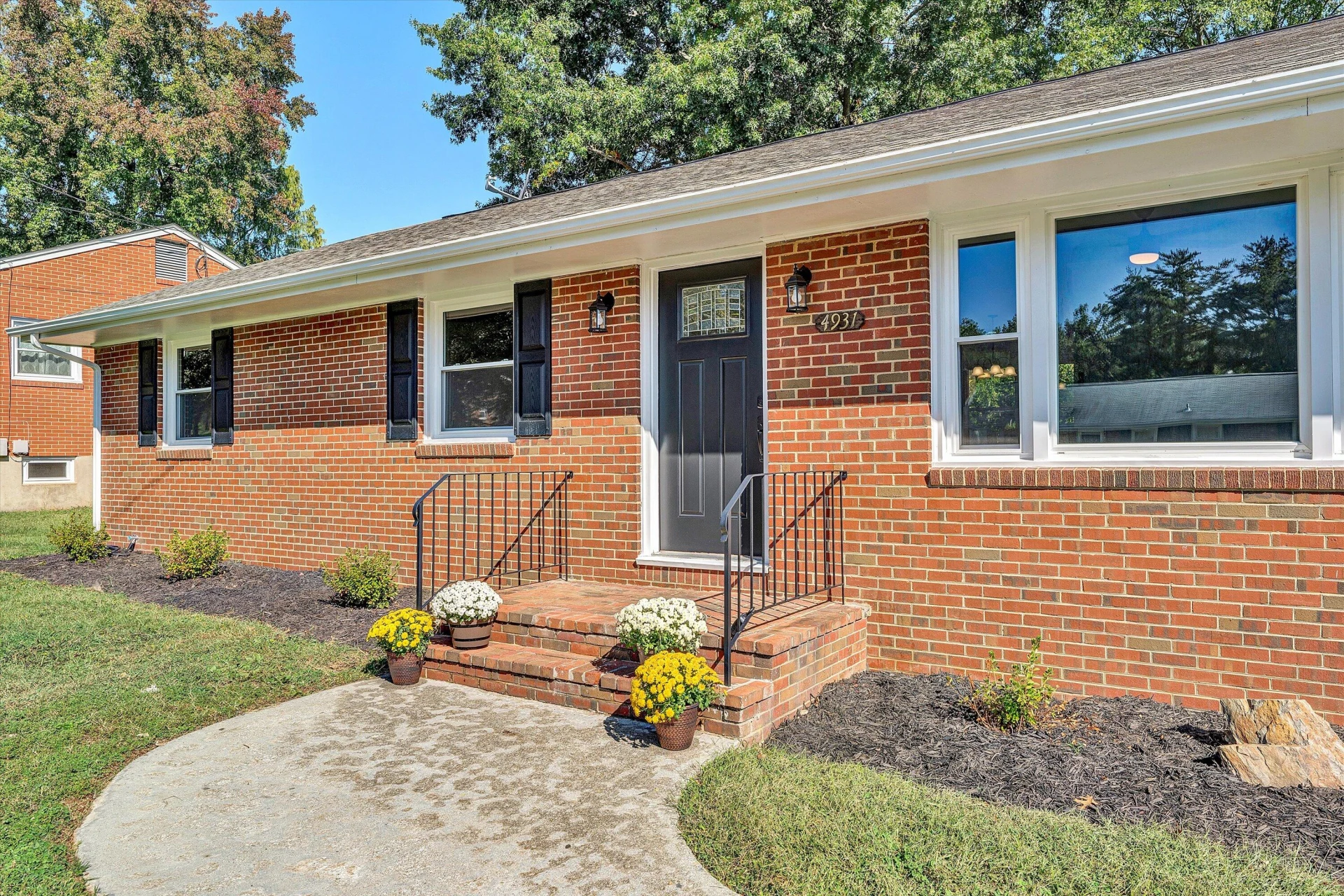 4931 Keithwood DR SW - Photo 7