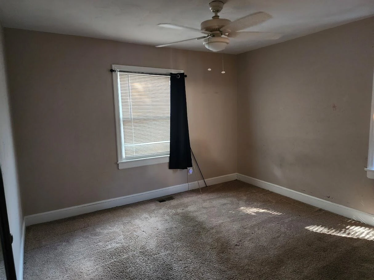 825 30th ST NW - Photo 4