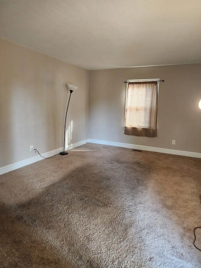 825 30th ST NW - Photo 7