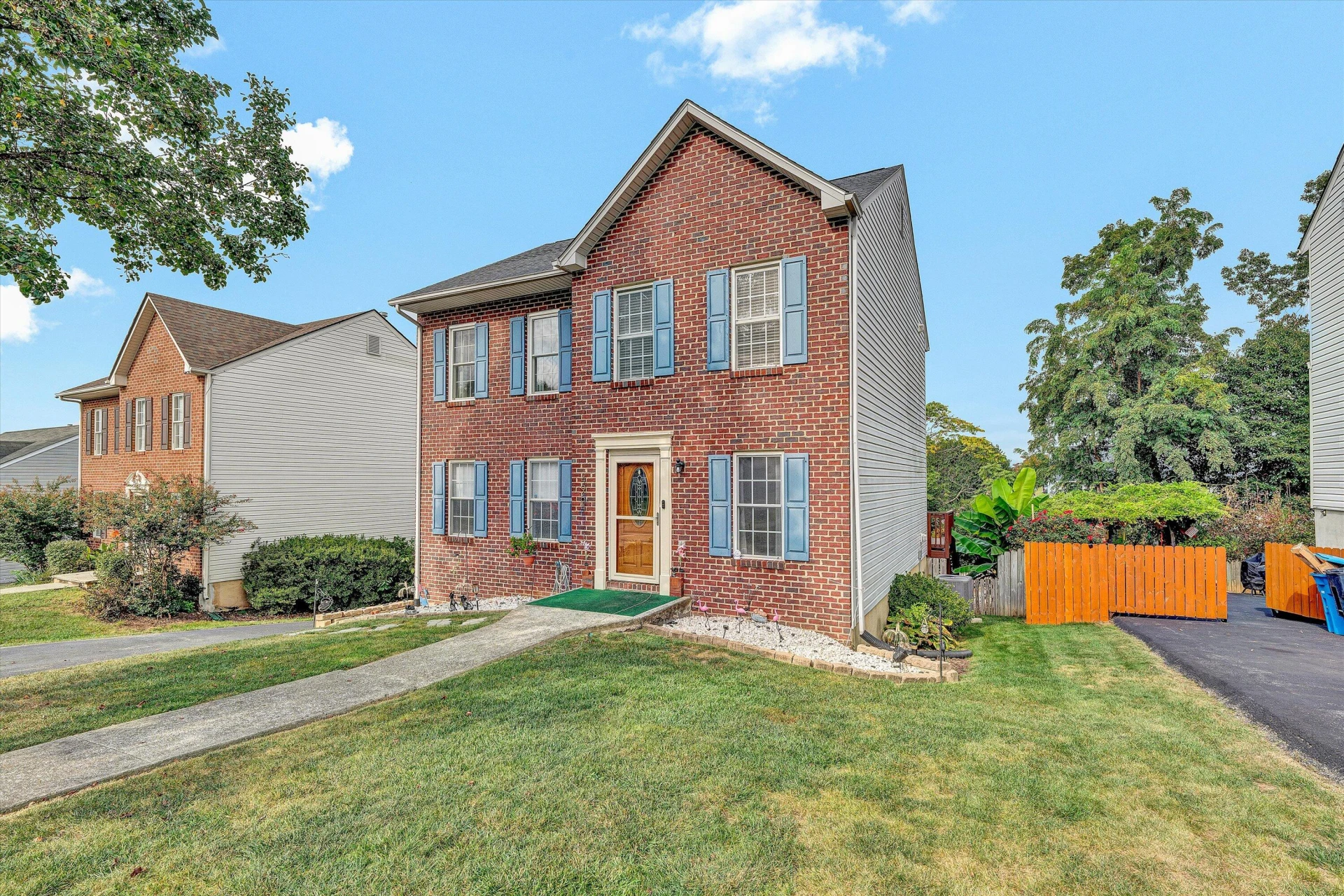 4964 Pine Glen RD NE - Photo 2