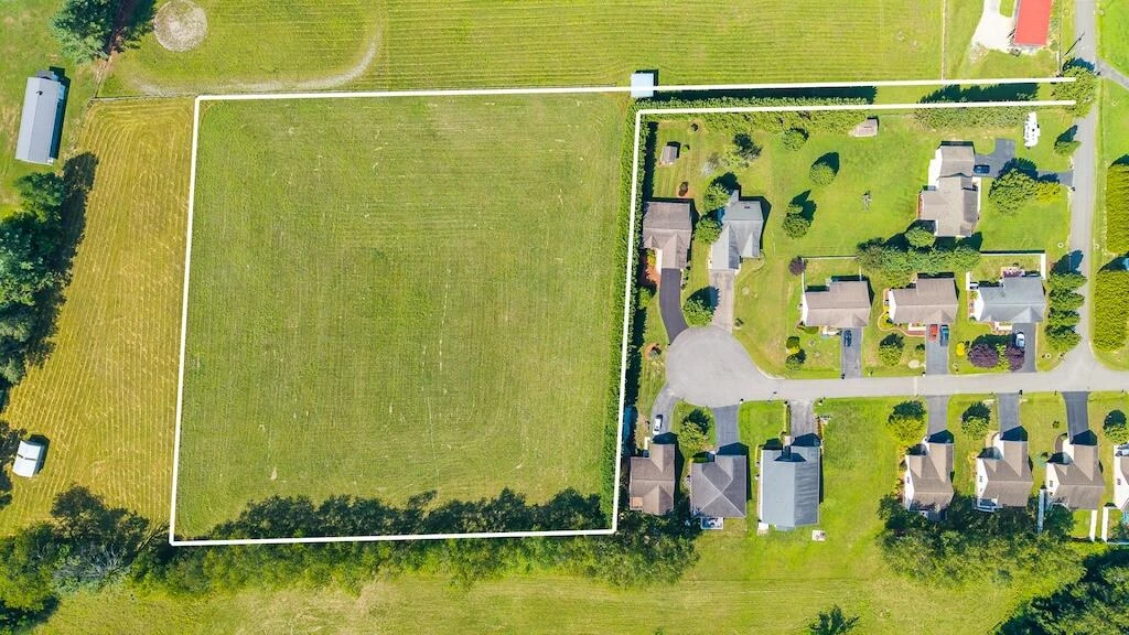Lot 4 Kensington LN